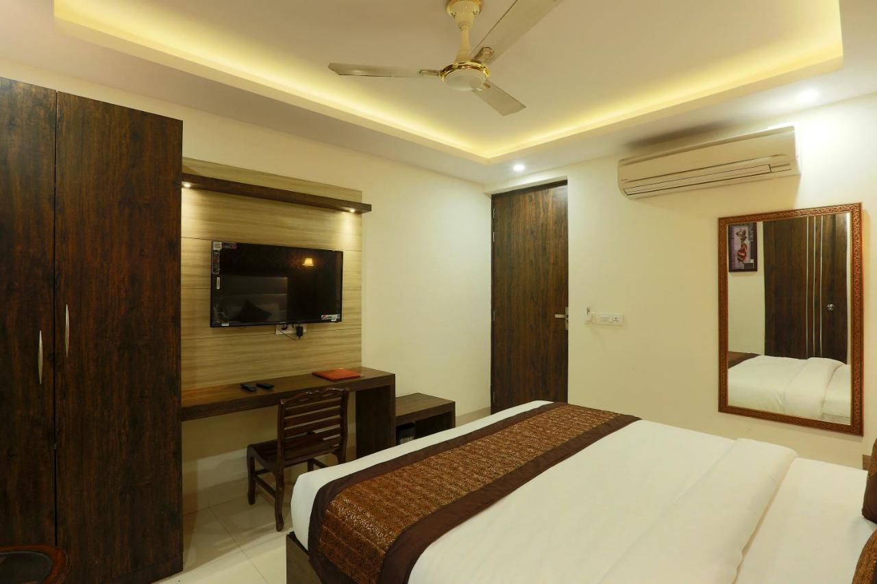 Hotel Classic Neu-Delhi Exterior foto